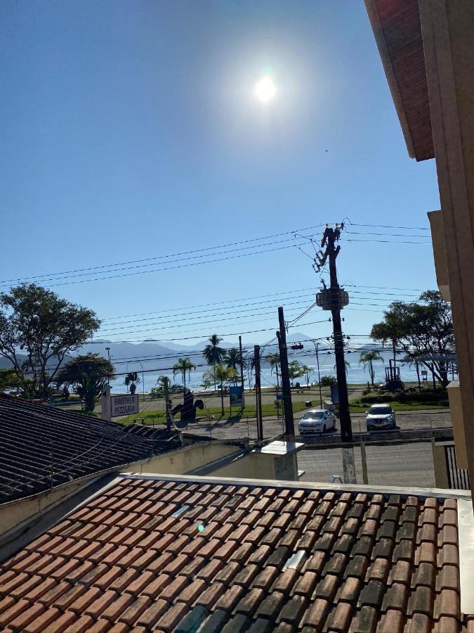 Apartamento Ubatuba, Itagua, Bem Localizado, Duas Vagas De Garagem Екстер'єр фото